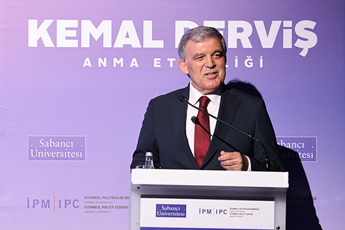 11. Cumhurbaşkanı Abdullah Gül, Kemal Derviş’i Anma Programına Katıldı